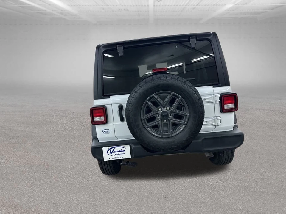 2024 Jeep JL Wrangler - Image 11 of 12