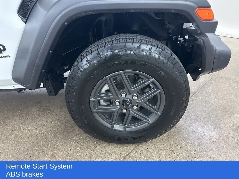 2024 Jeep JL Wrangler - Image 15 of 21