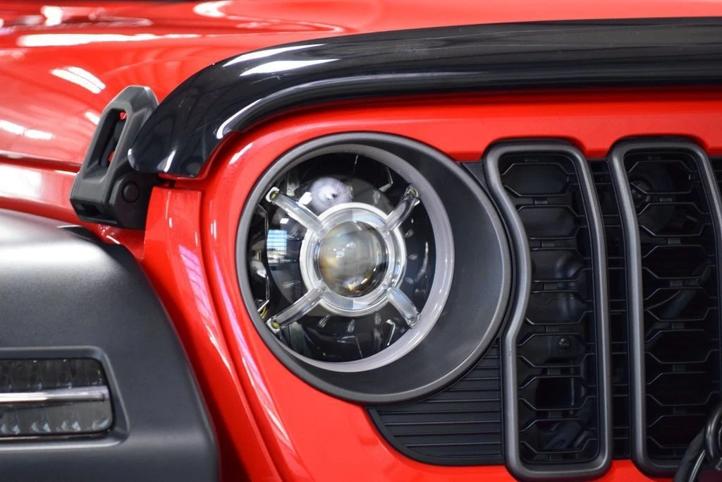 2024 Jeep JL Wrangler - Image 10 of 21