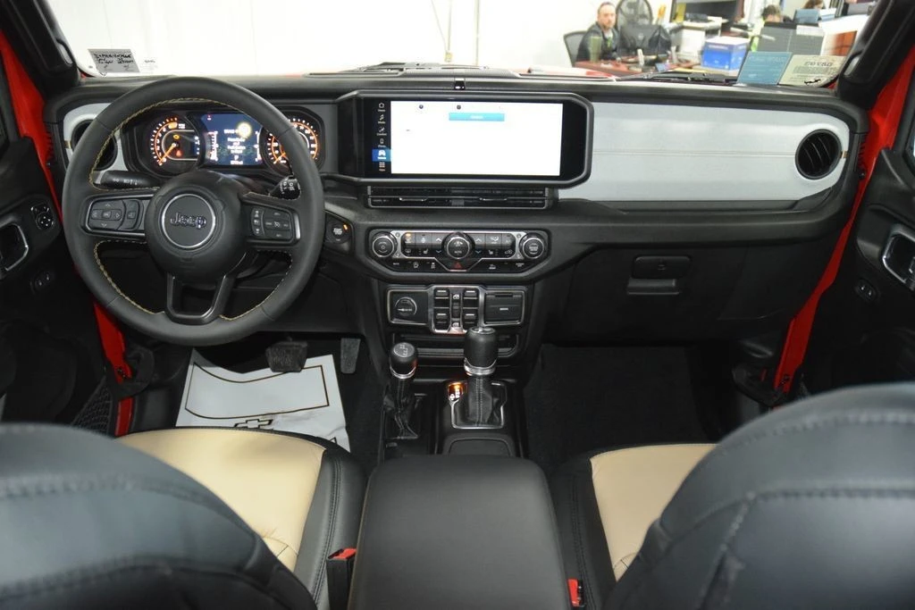 2024 Jeep JL Wrangler - Image 22 of 31