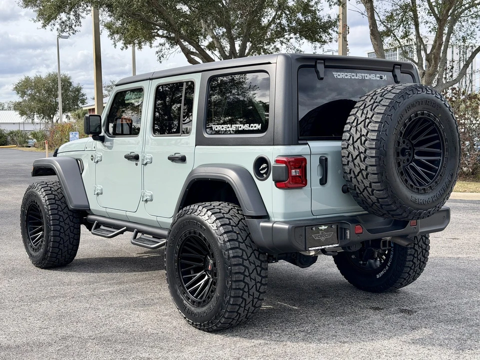 2024 Jeep JL Wrangler - Image 3 of 21