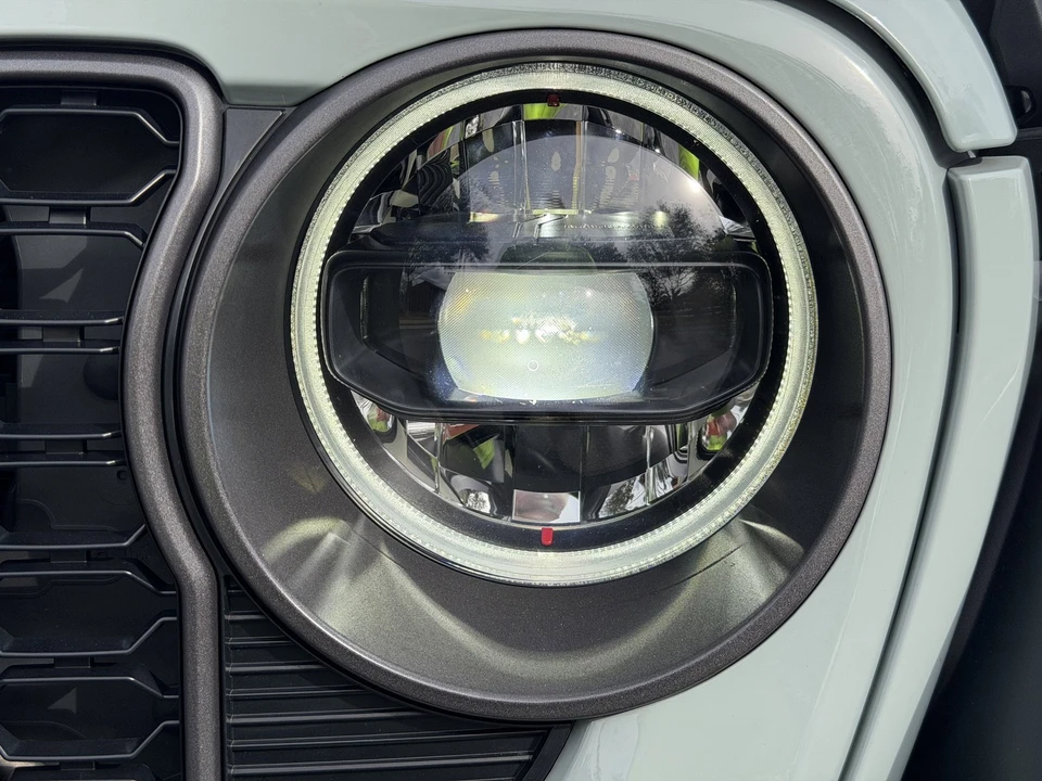 2024 Jeep JL Wrangler - Image 12 of 21