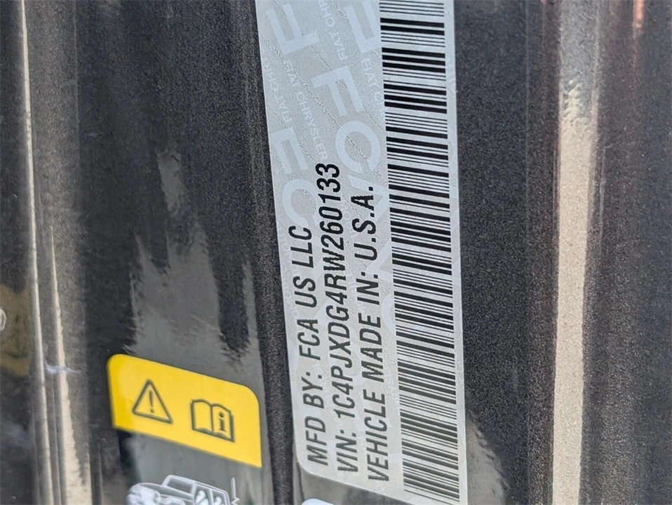 2024 Jeep JL Wrangler - Image 10 of 12