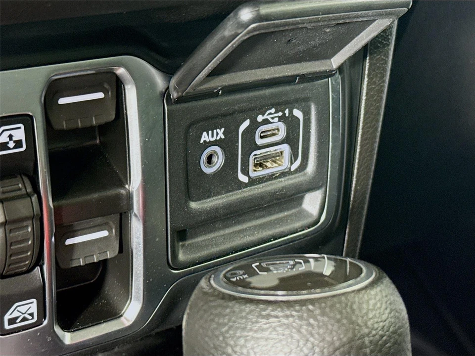 2024 Jeep JL Wrangler - Image 14 of 21