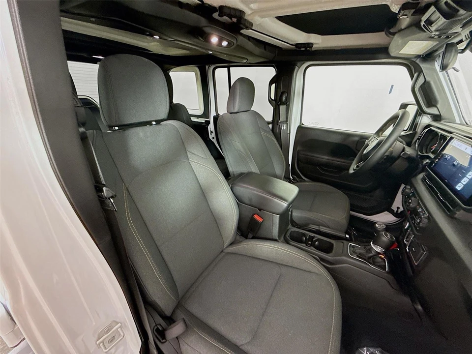 2024 Jeep JL Wrangler - Image 18 of 21