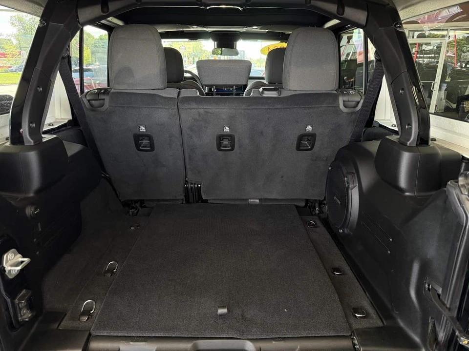 2024 Jeep JL Wrangler - Image 20 of 21