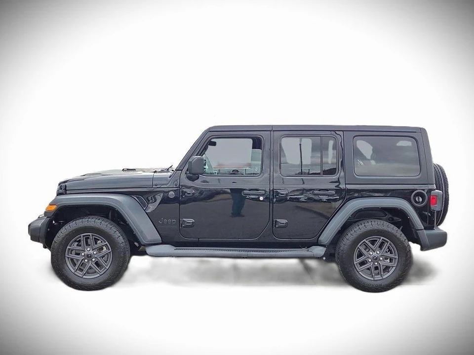 2024 Jeep JL Wrangler - Image 4 of 21
