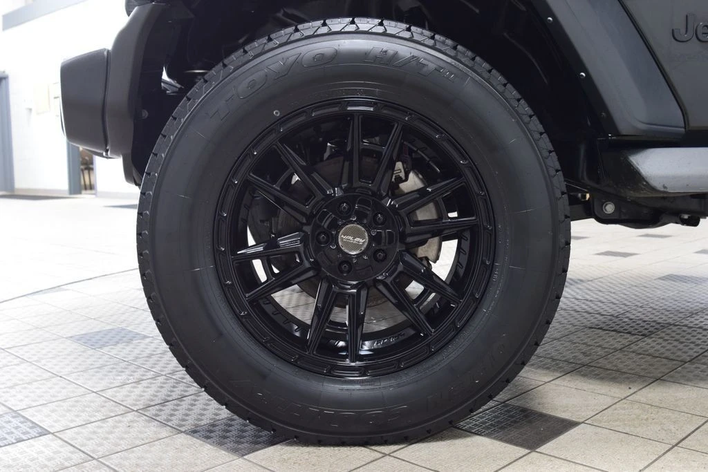 2024 Jeep JL Wrangler - Image 24 of 31
