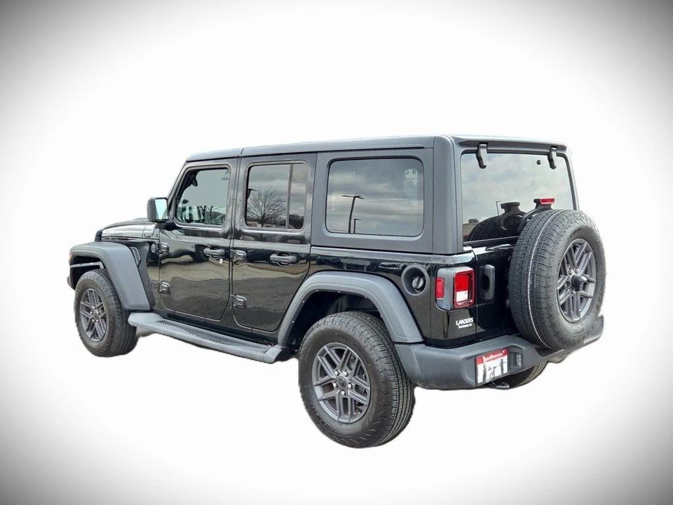 2024 Jeep JL Wrangler - Image 5 of 21