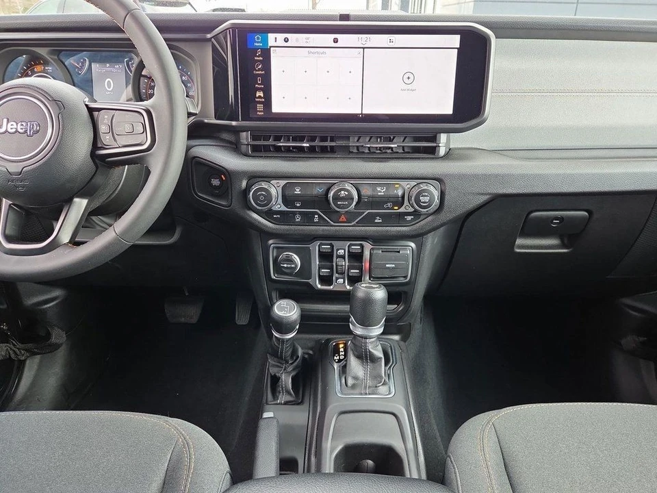 2024 Jeep JL Wrangler - Image 15 of 21