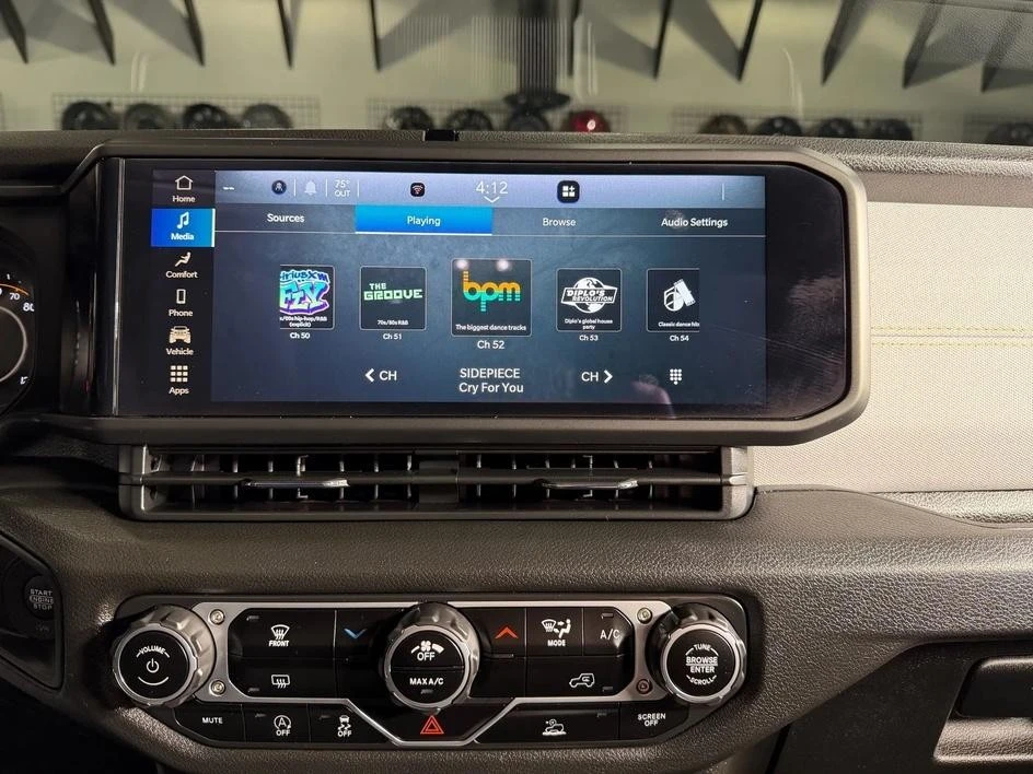 2024 Jeep JL Wrangler - Image 12 of 28