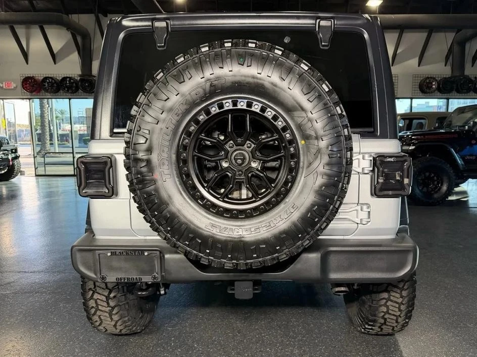 2024 Jeep JL Wrangler - Image 28 of 28