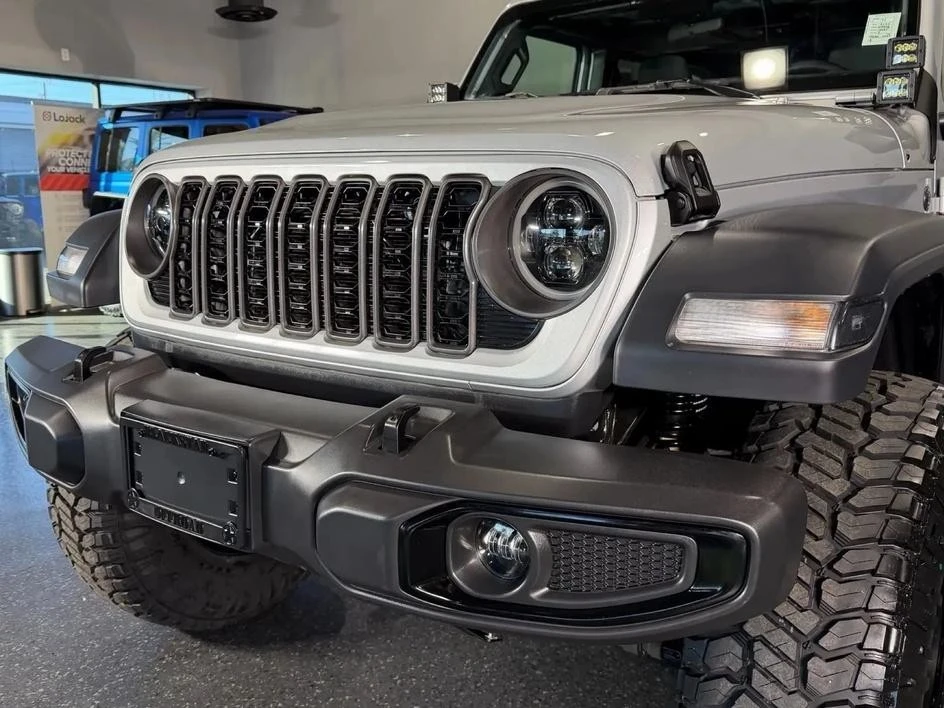 2024 Jeep JL Wrangler - Image 23 of 28