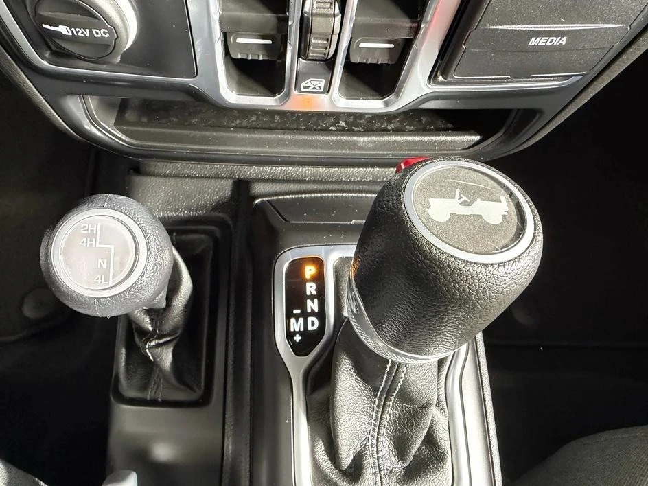 2024 Jeep JL Wrangler - Image 14 of 28