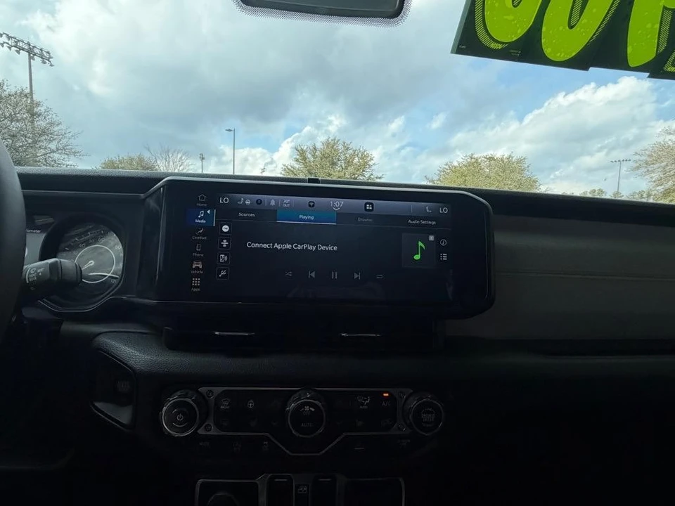 2024 Jeep JL Wrangler - Image 12 of 21