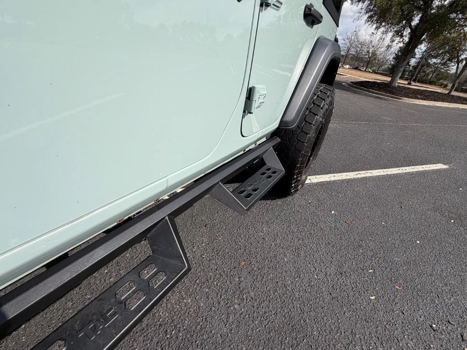 2024 Jeep JL Wrangler - Image 4 of 21