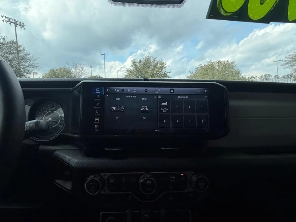 2024 Jeep JL Wrangler - Image 14 of 21