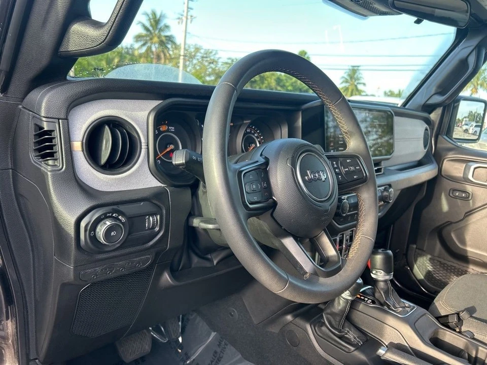 2024 Jeep JL Wrangler - Image 11 of 12