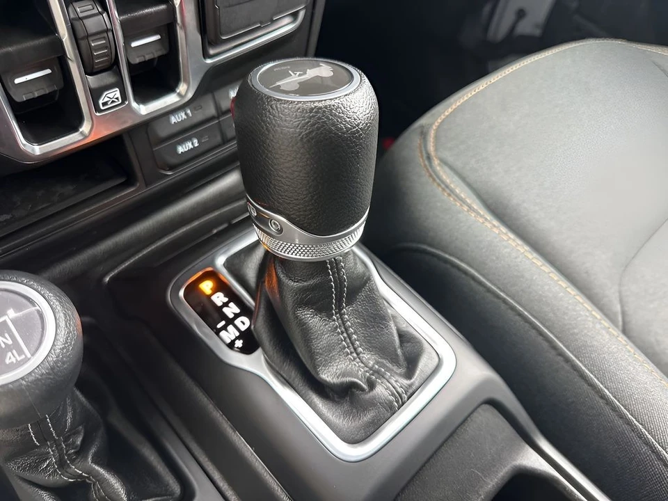 2024 Jeep JL Wrangler - Image 15 of 21