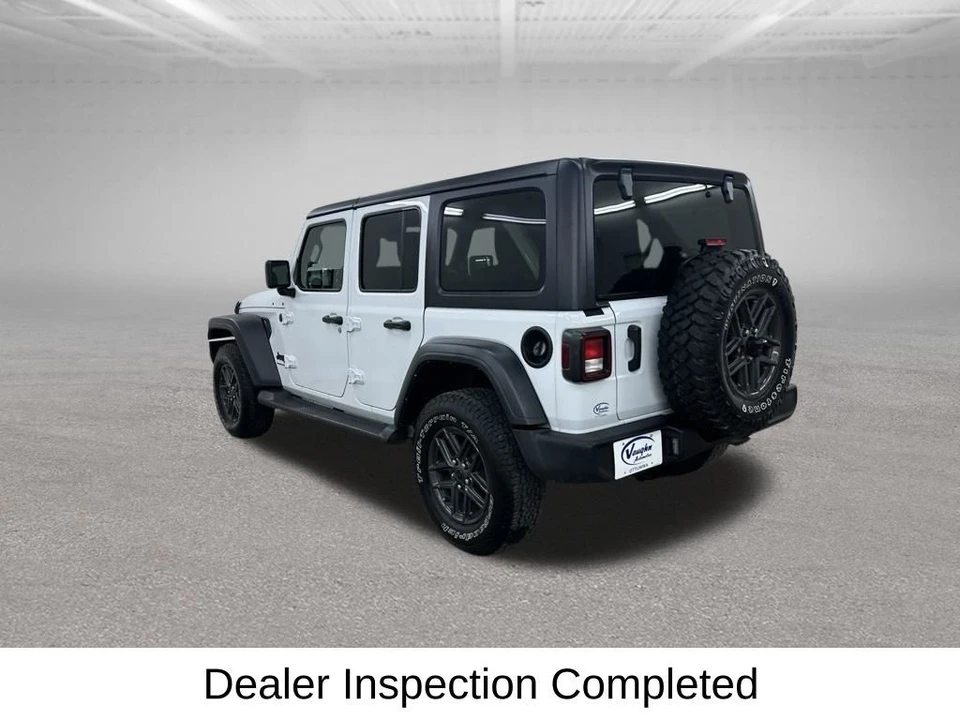 2024 Jeep JL Wrangler - Image 10 of 31