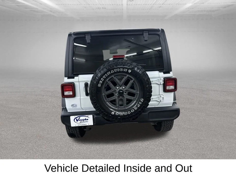 2024 Jeep JL Wrangler - Image 12 of 31