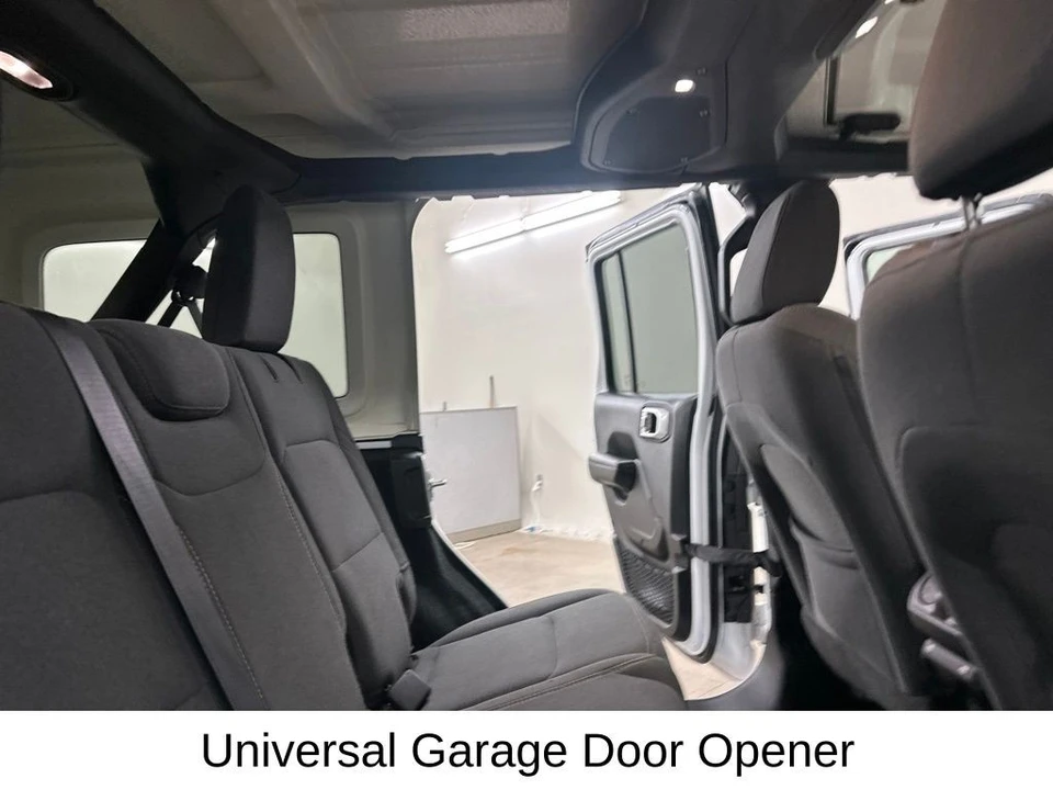 2024 Jeep JL Wrangler - Image 27 of 31