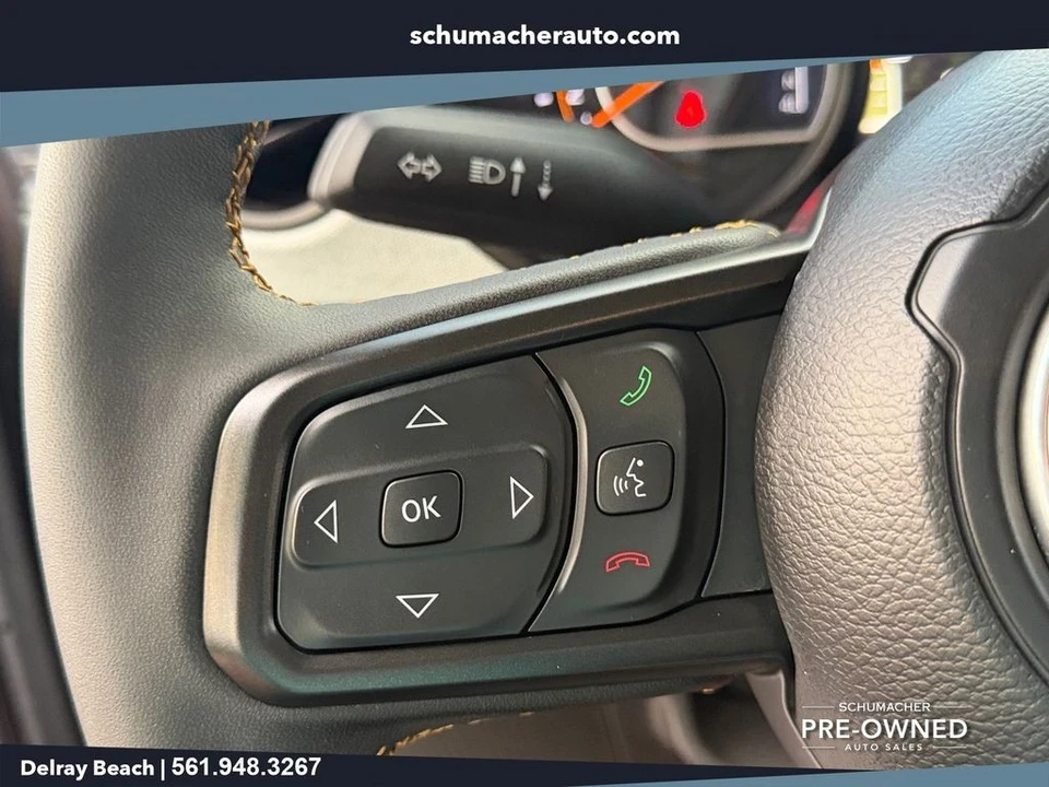 2024 Jeep JL Wrangler - Image 25 of 28