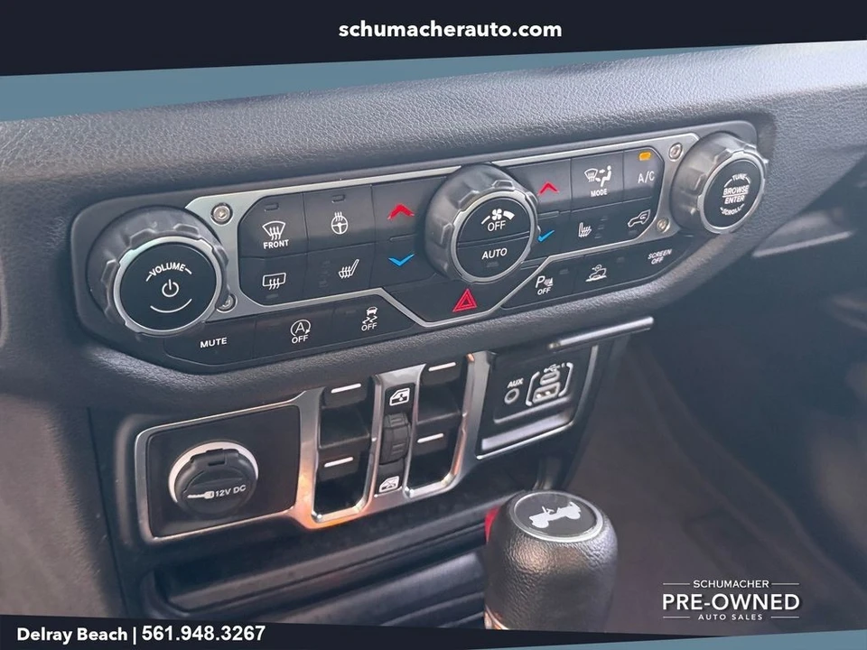 2024 Jeep JL Wrangler - Image 19 of 28