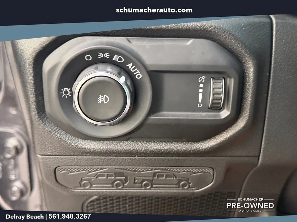 2024 Jeep JL Wrangler - Image 27 of 28