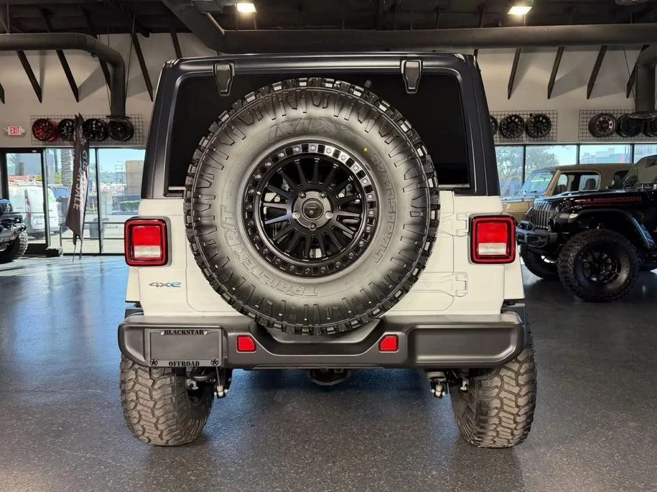 2024 Jeep JL Wrangler - Image 10 of 26