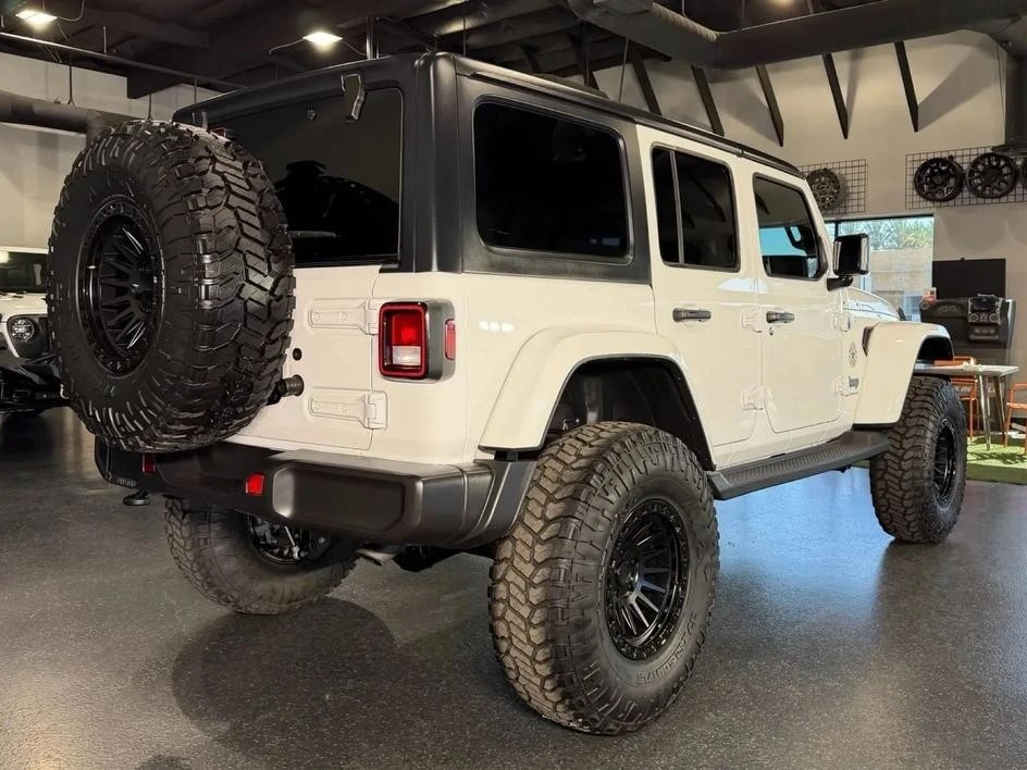2024 Jeep JL Wrangler - Image 11 of 26