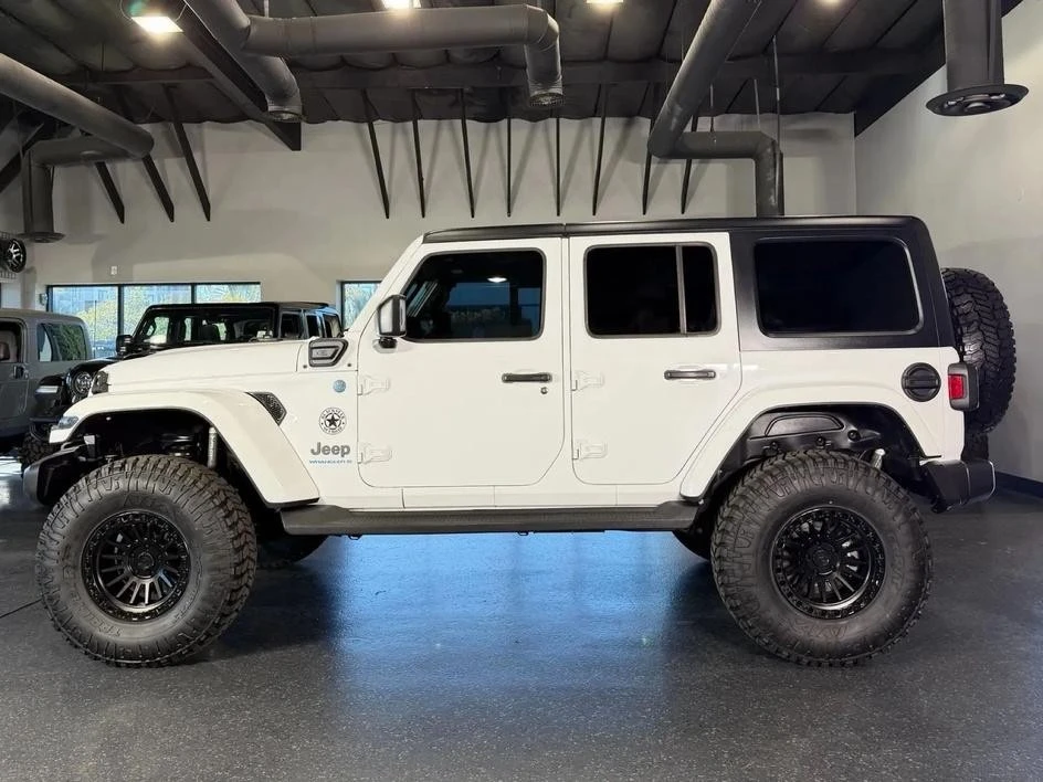 2024 Jeep JL Wrangler - Image 8 of 26
