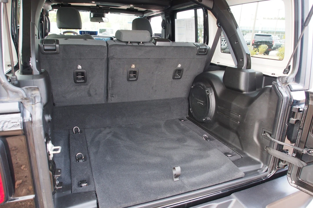 2024 Jeep JL Wrangler - Image 14 of 21