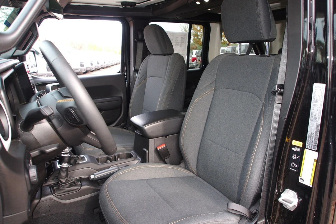 2024 Jeep JL Wrangler - Image 16 of 21