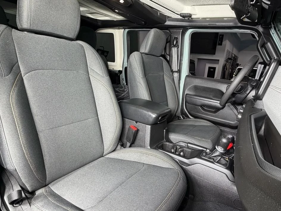 2024 Jeep JL Wrangler - Image 15 of 28