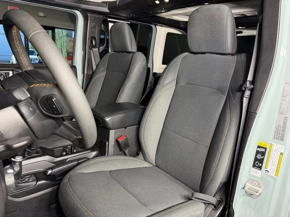 2024 Jeep JL Wrangler - Image 13 of 28
