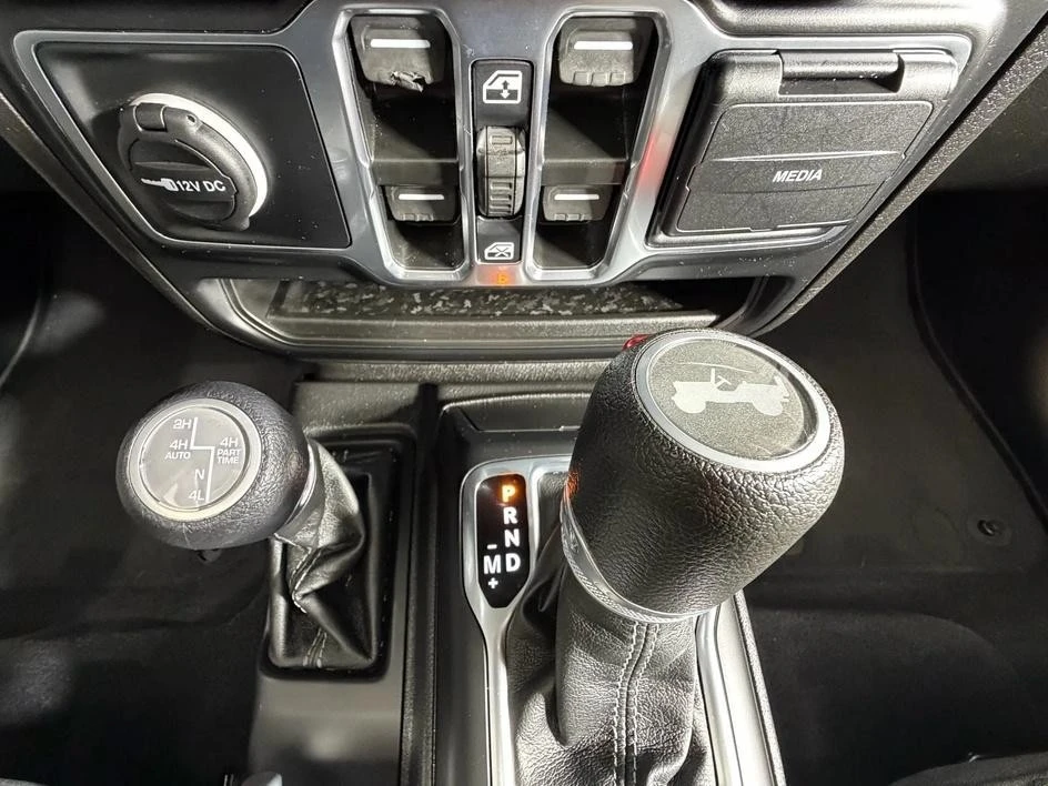 2024 Jeep JL Wrangler - Image 20 of 28