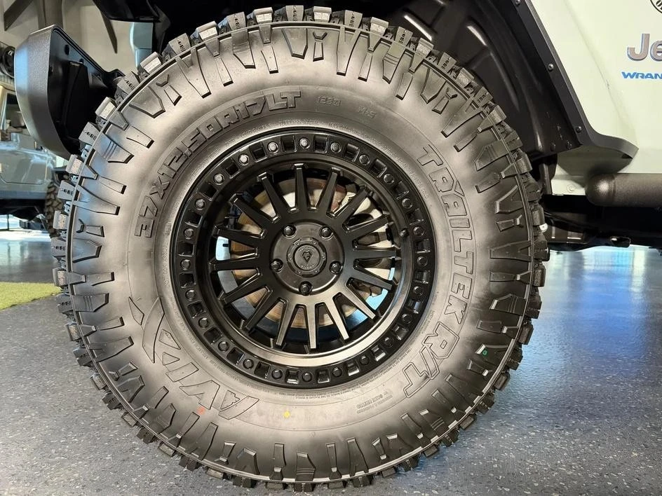 2024 Jeep JL Wrangler - Image 22 of 28