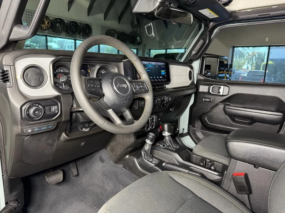 2024 Jeep JL Wrangler - Image 12 of 28