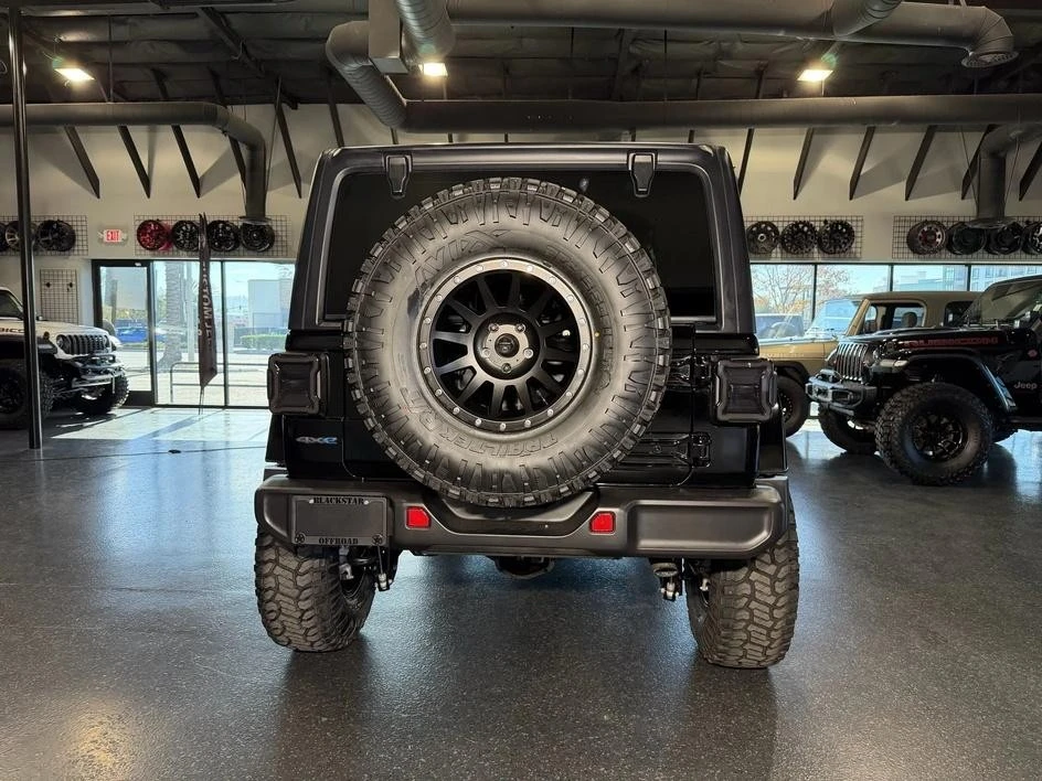 2024 Jeep JL Wrangler - Image 10 of 28