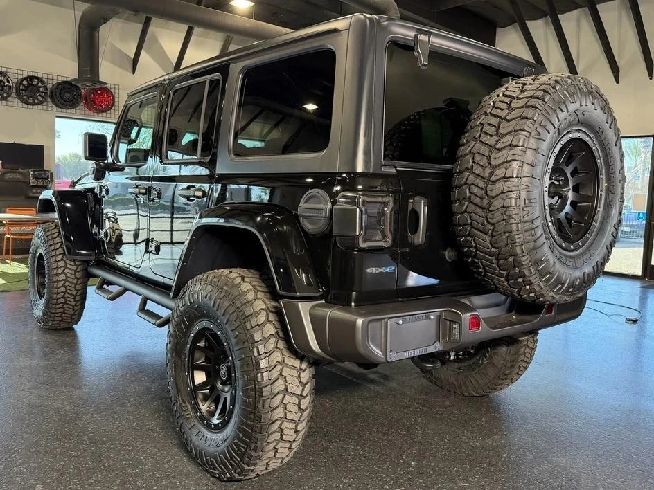 2024 Jeep JL Wrangler - Image 8 of 28