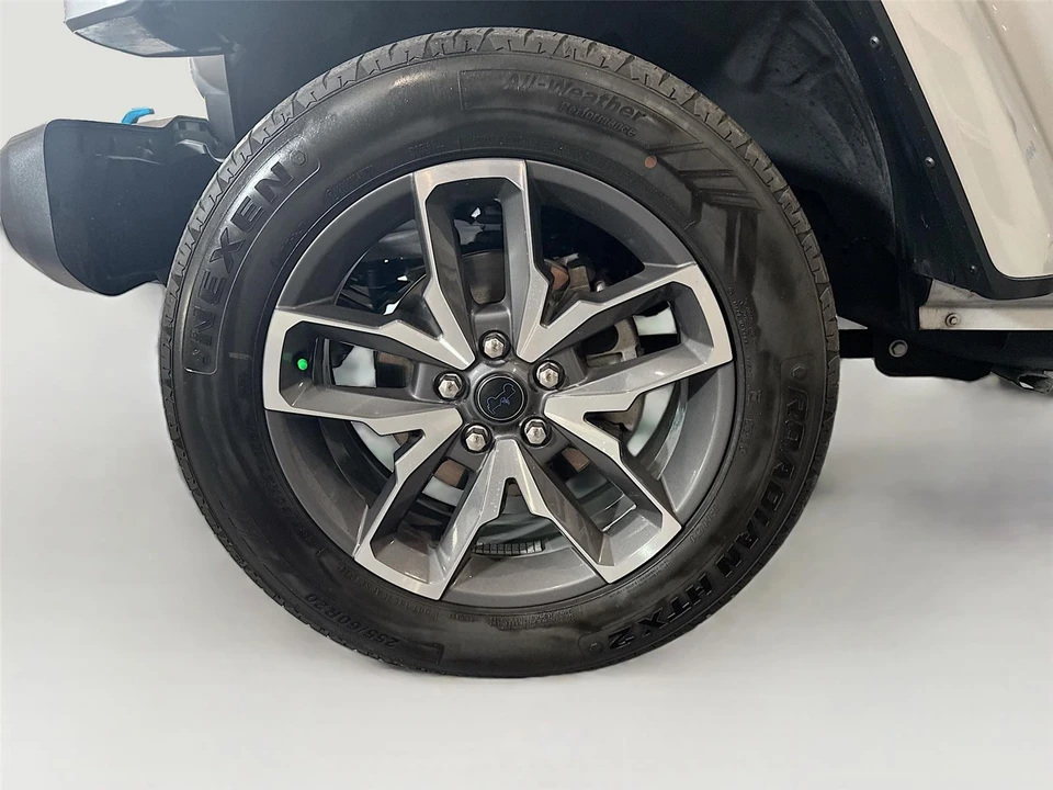 2024 Jeep JL Wrangler - Image 27 of 31