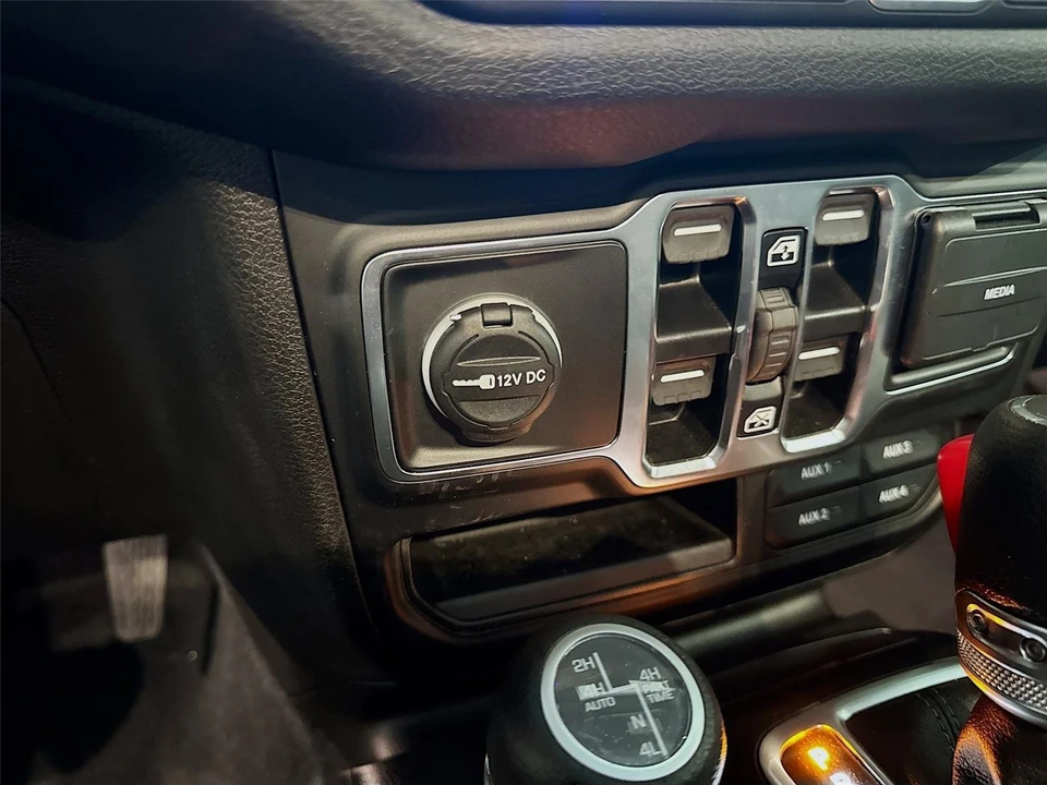 2024 Jeep JL Wrangler - Image 14 of 21