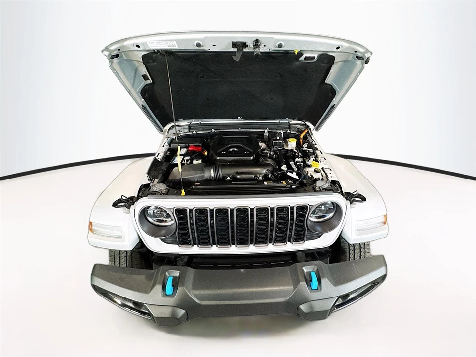 2024 Jeep JL Wrangler - Image 24 of 31