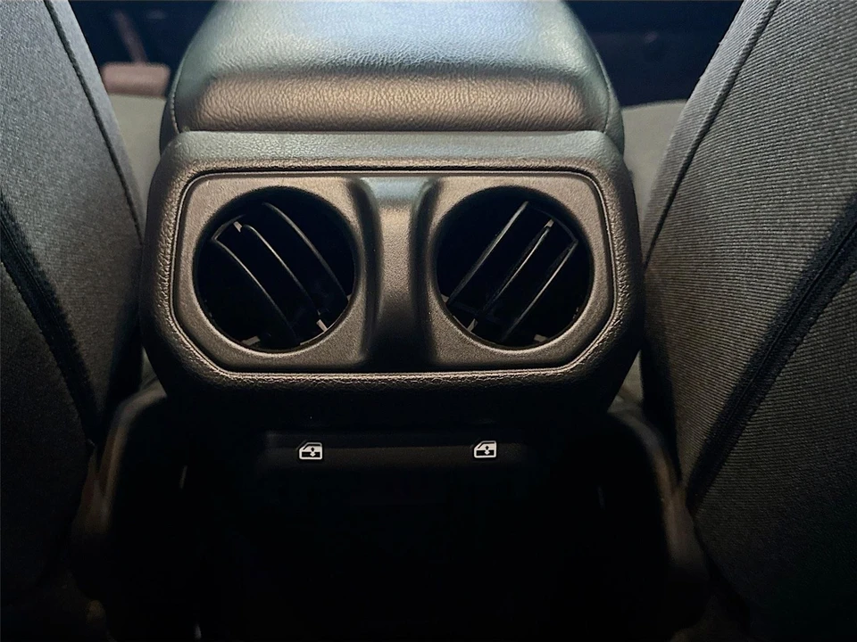 2024 Jeep JL Wrangler - Image 16 of 31