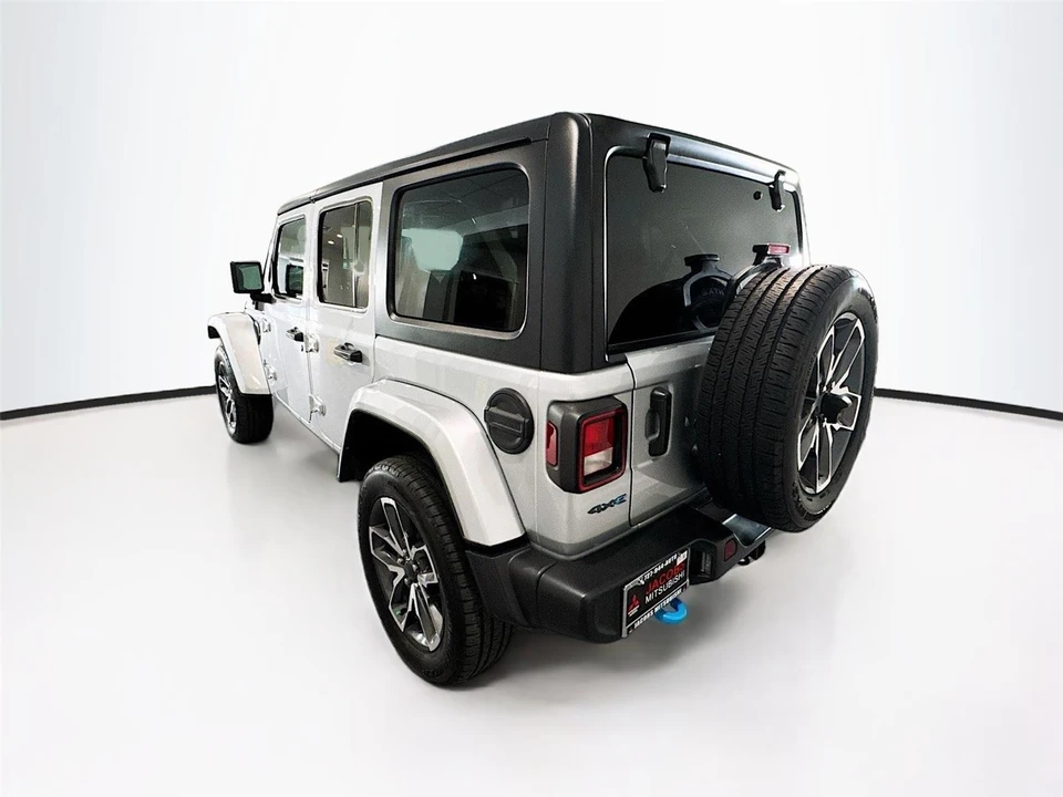 2024 Jeep JL Wrangler - Image 26 of 31