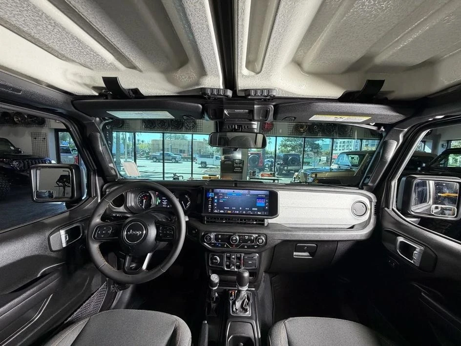 2024 Jeep JL Wrangler - Image 16 of 24