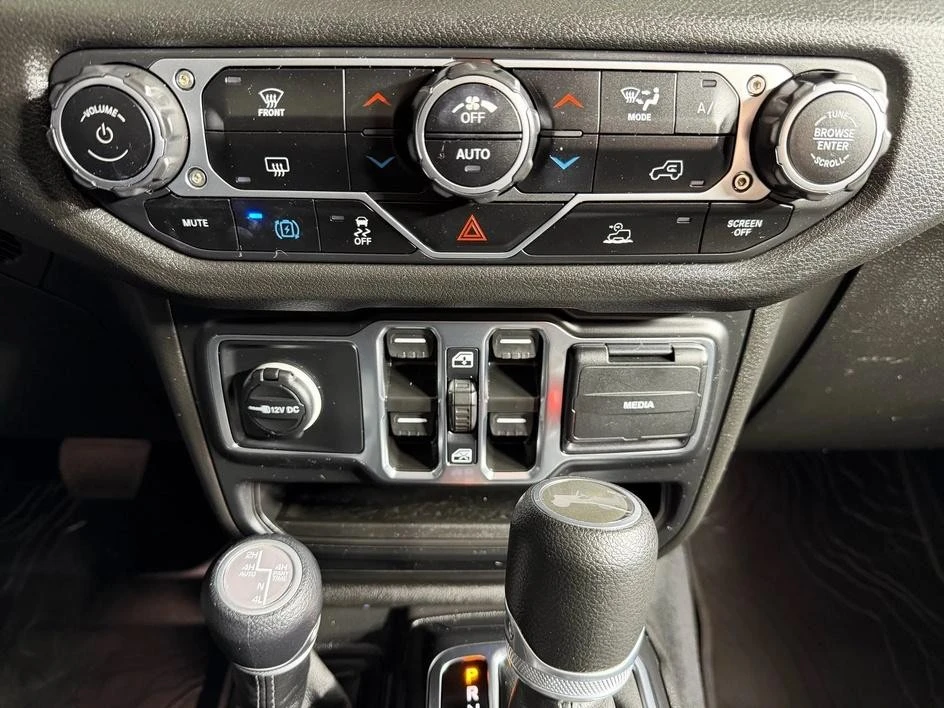 2024 Jeep JL Wrangler - Image 18 of 24