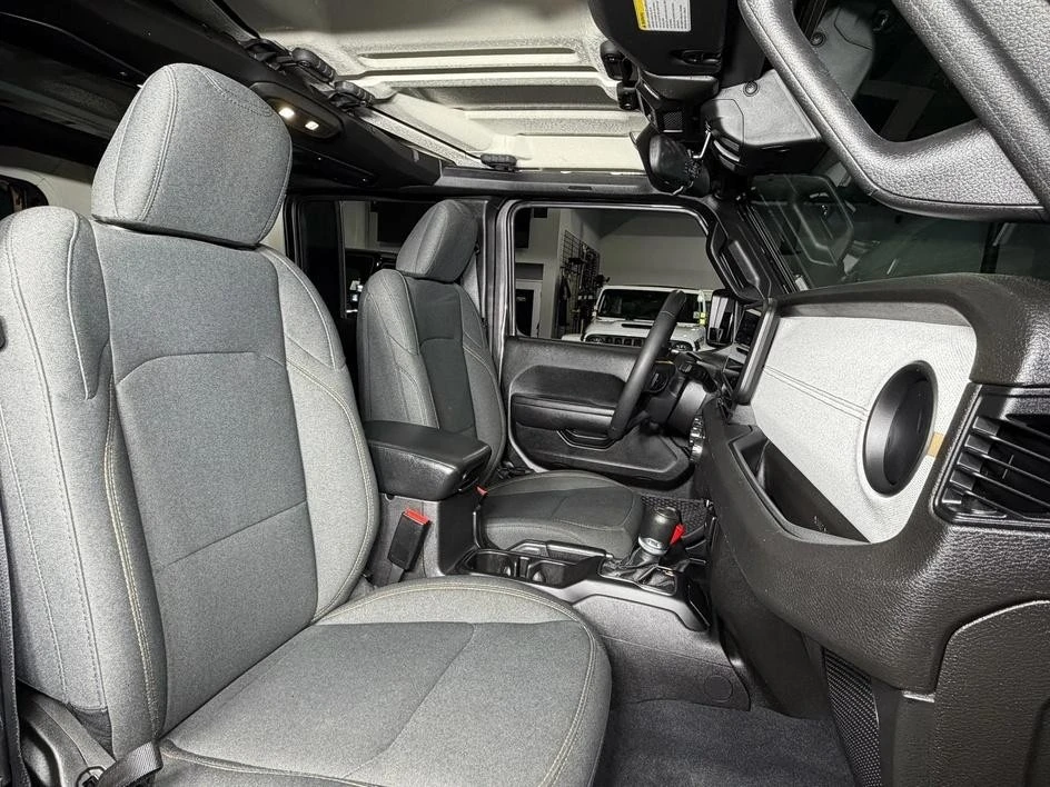 2024 Jeep JL Wrangler - Image 14 of 24