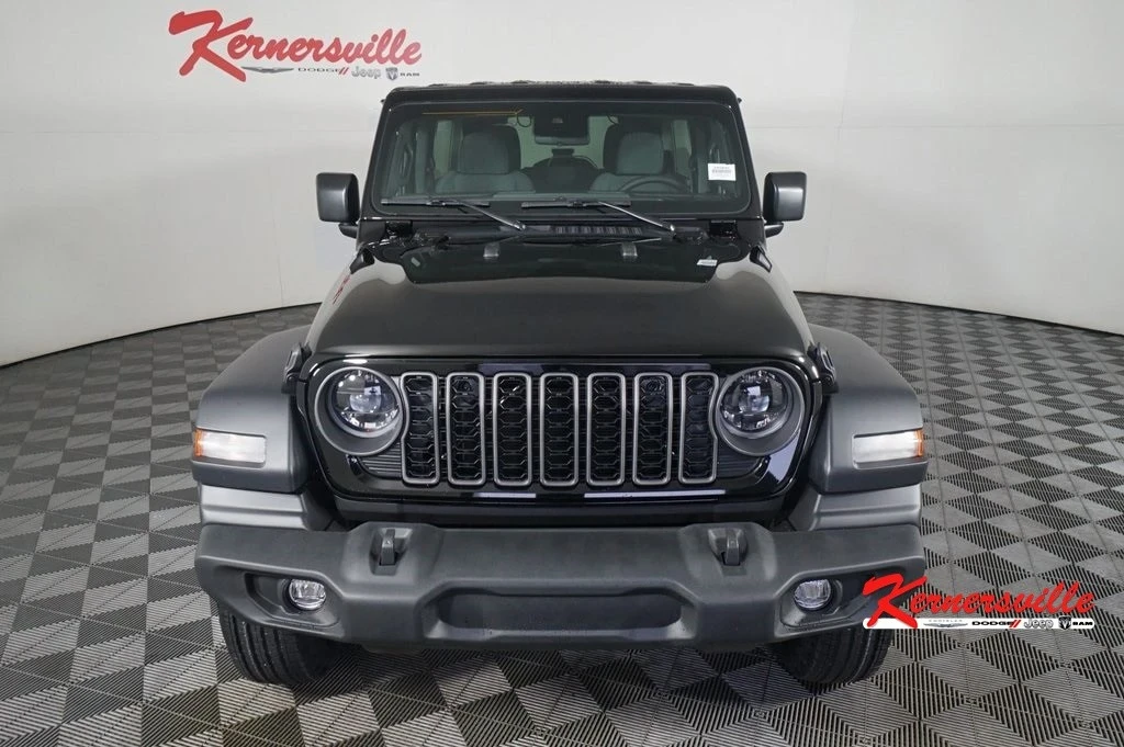 2024 Jeep JL Wrangler - Image 2 of 12